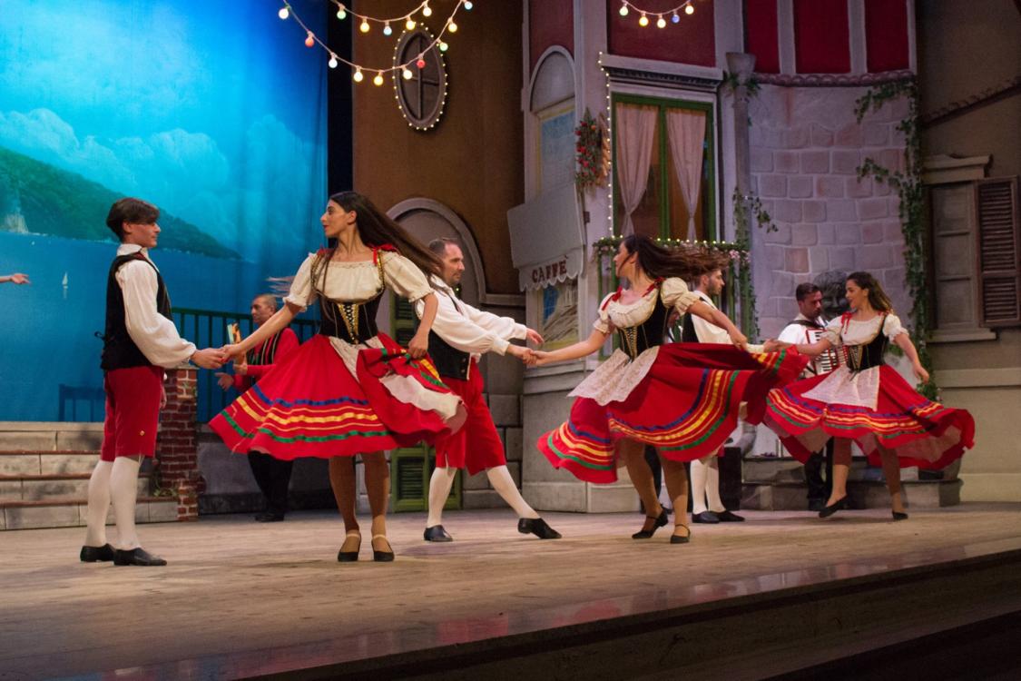 Cucina raffinata, musica e show